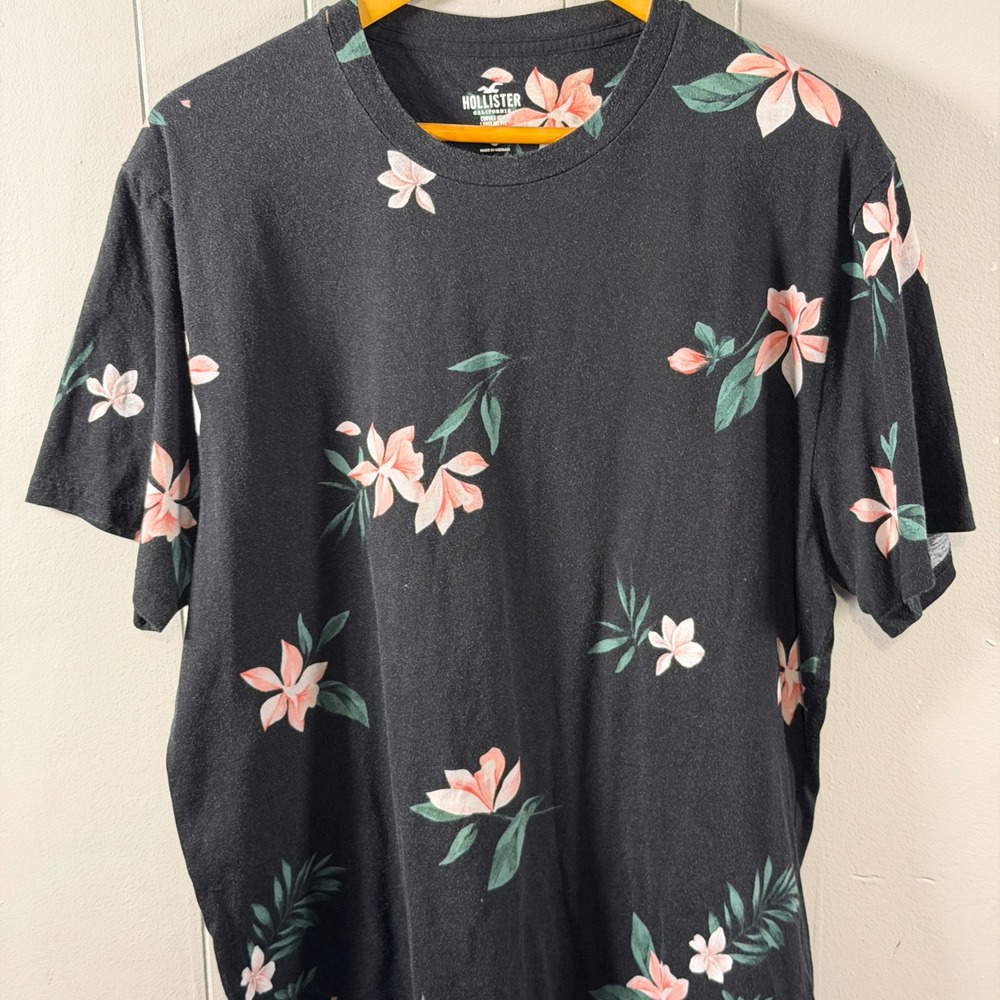 Hollister Mens XL Black Floral Tropical Curved Hem Longline Fit Cotton T-Shirt
